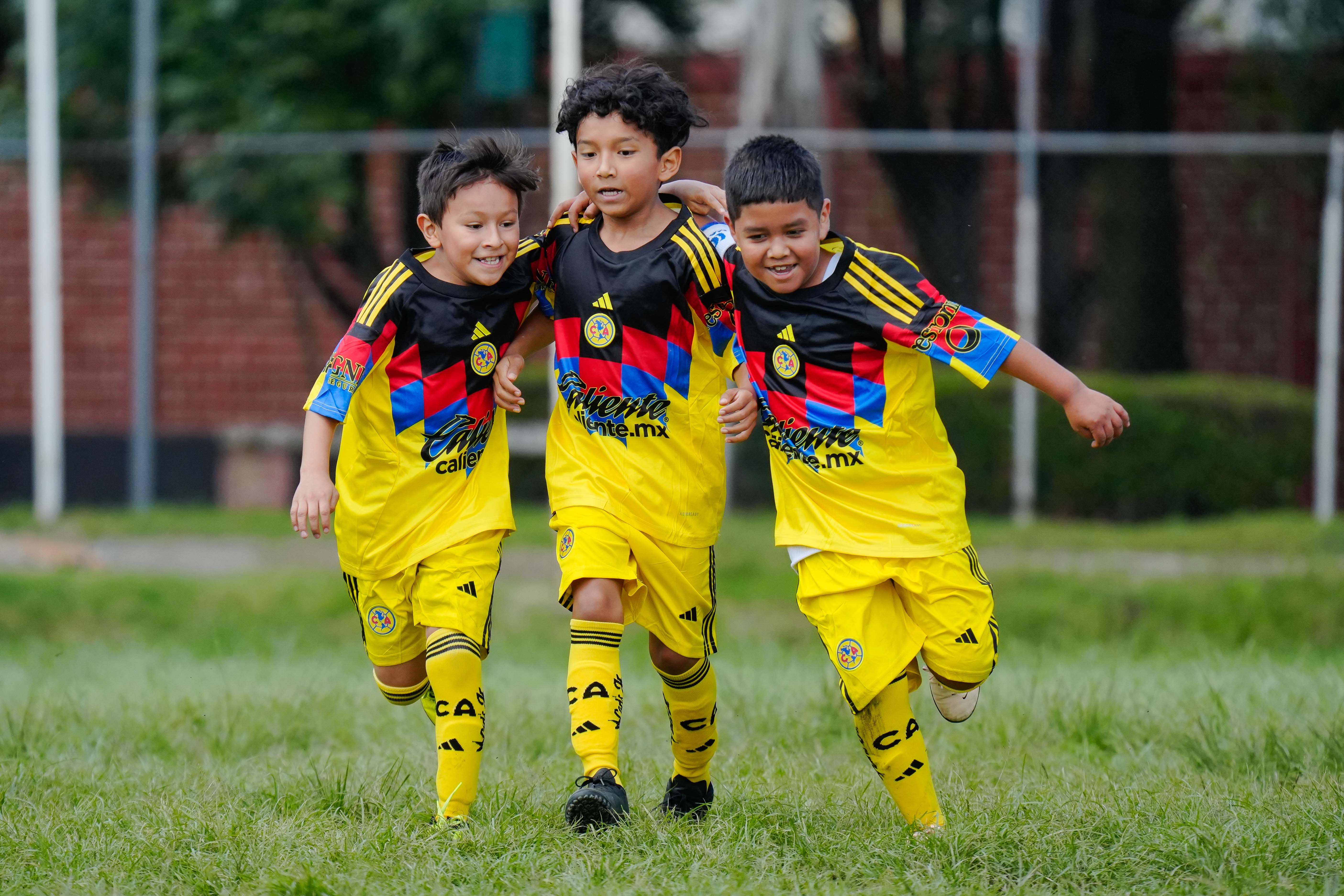 J3 PL - Águilas Azcapotzalco vs Academia Águilas Malagón / 2016-17