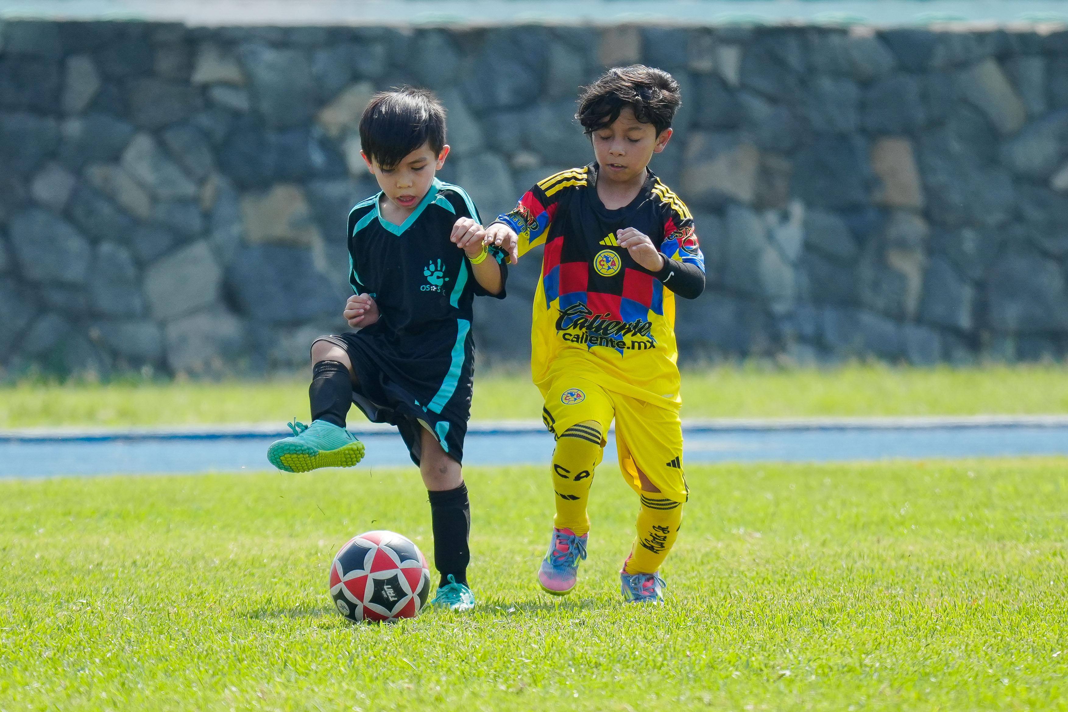 UR PL - Academia Águilas vs Osos F.C. - 2016-17