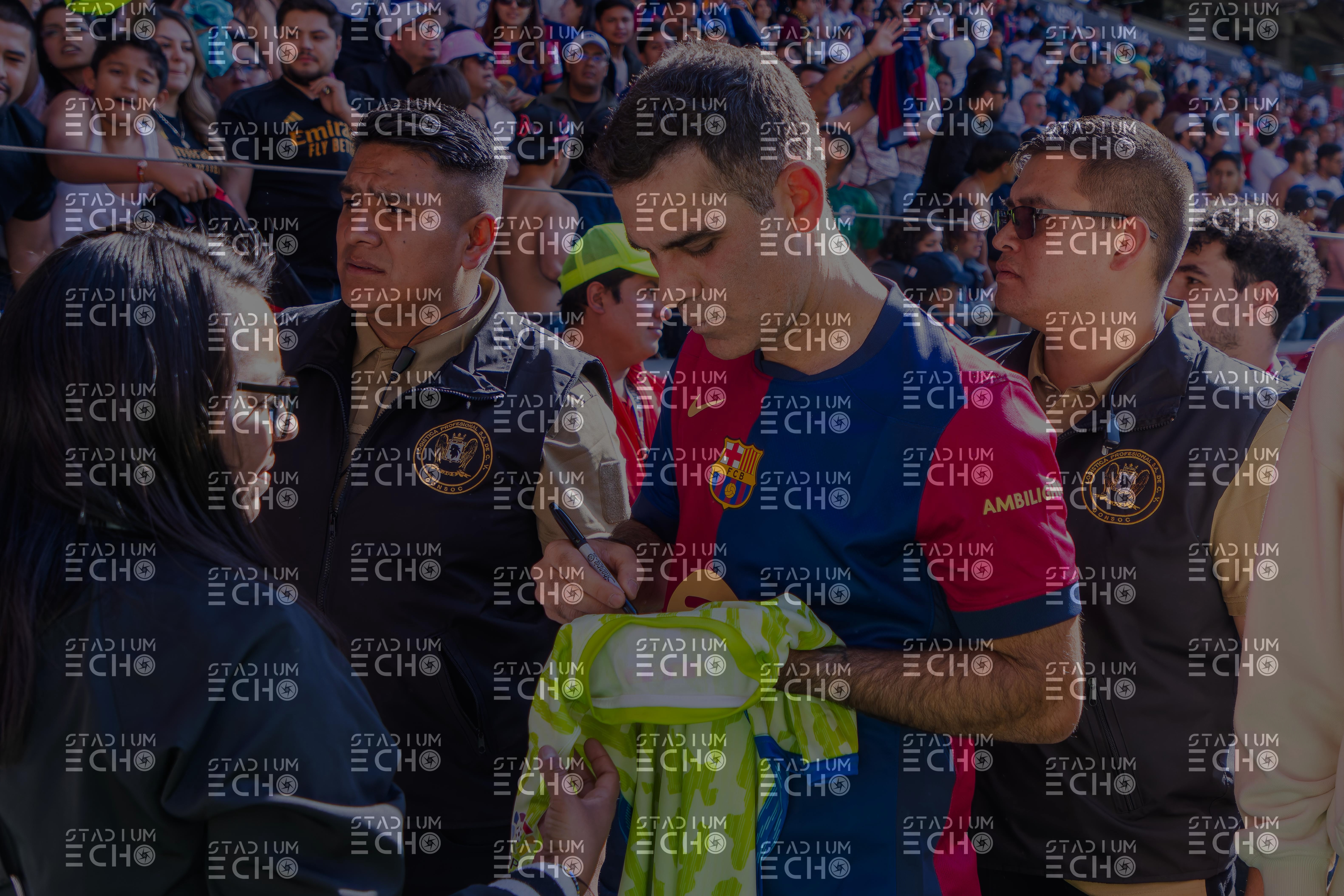 Real Madrid Leyendas vs Barca Legends -  .. - 20250413-169.jpg