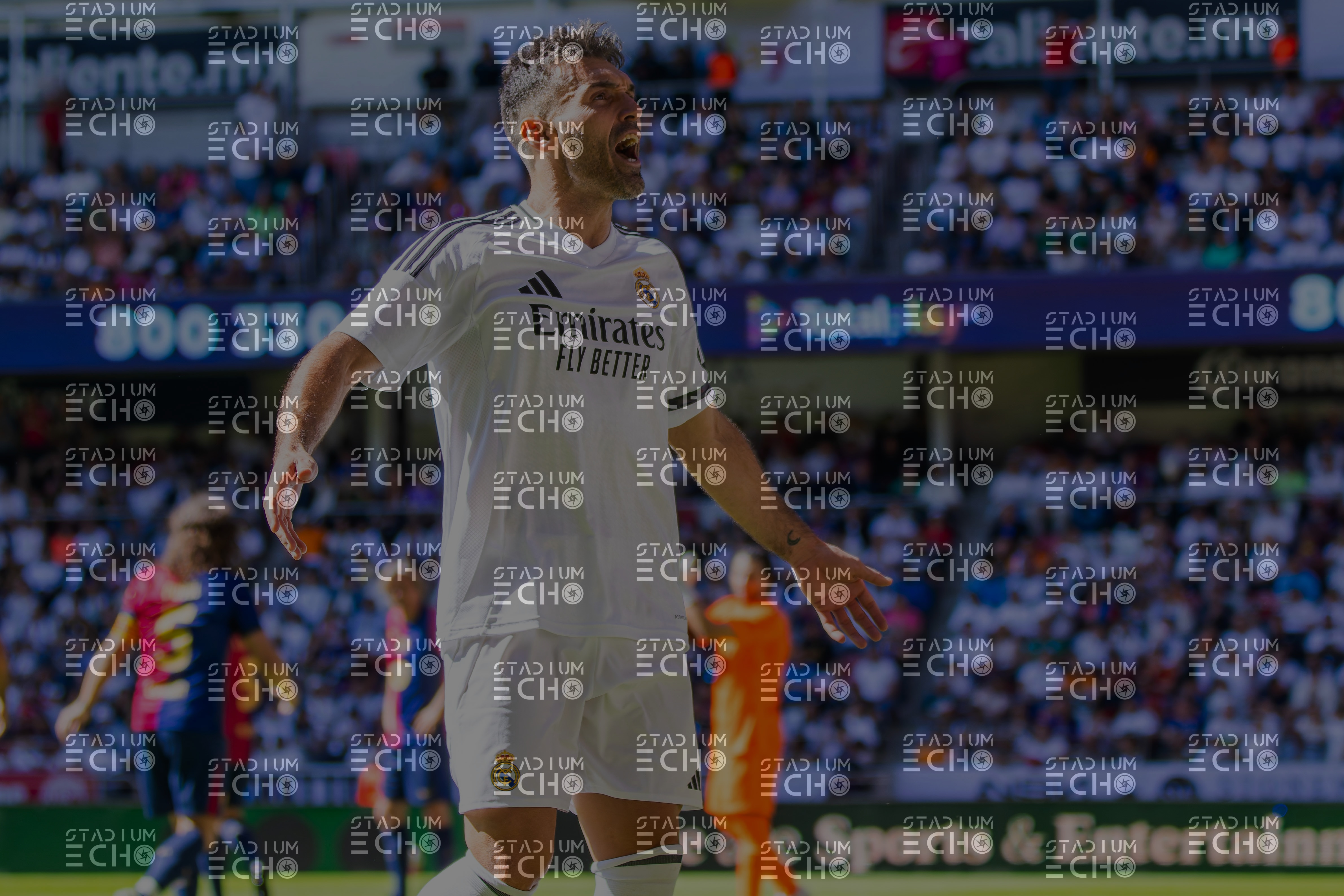 Real Madrid Leyendas vs Barca Legends -  .. - 20250413-123.jpg