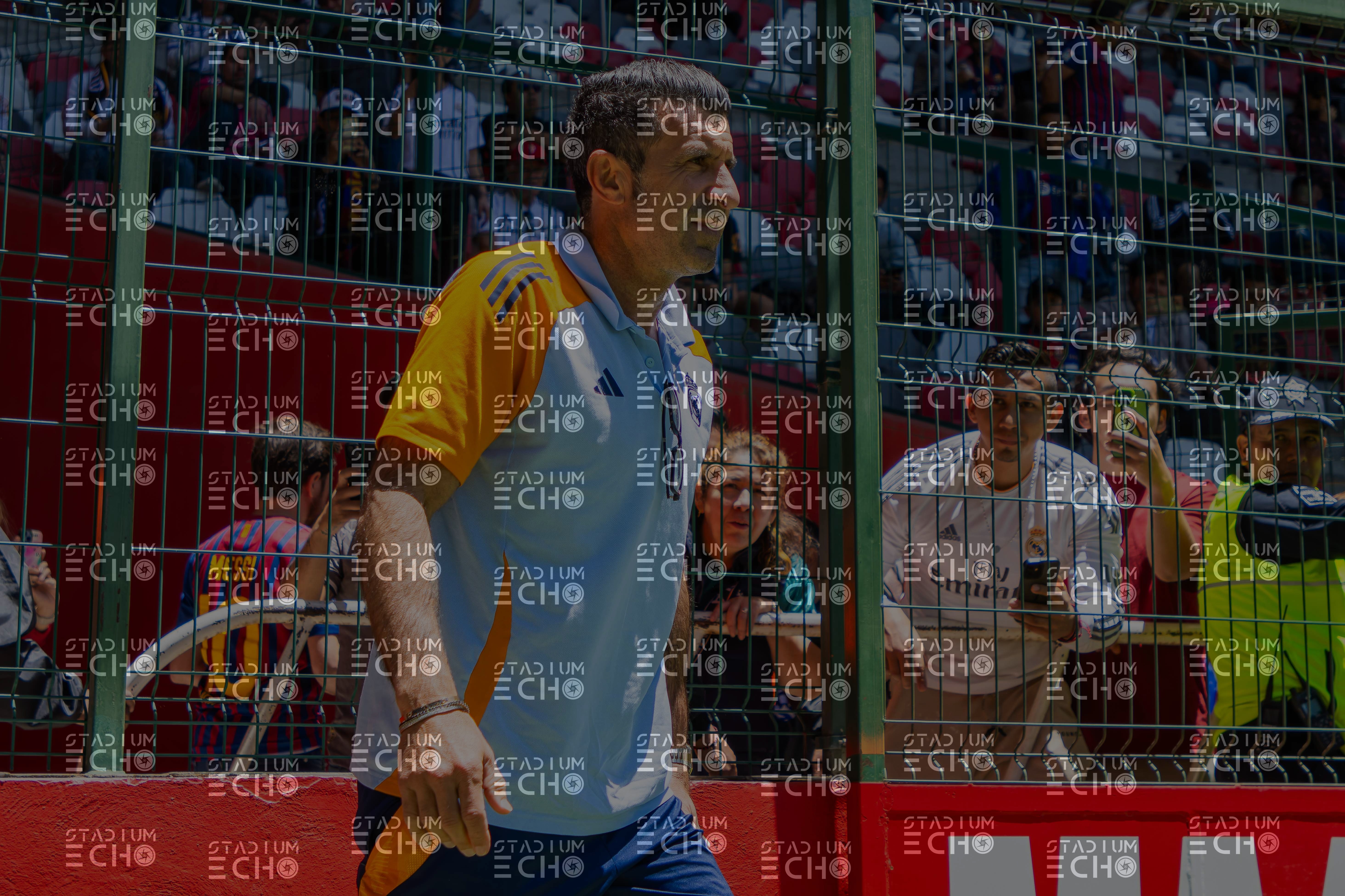 Real Madrid Leyendas vs Barca Legends -  .. - 20250413-013.jpg